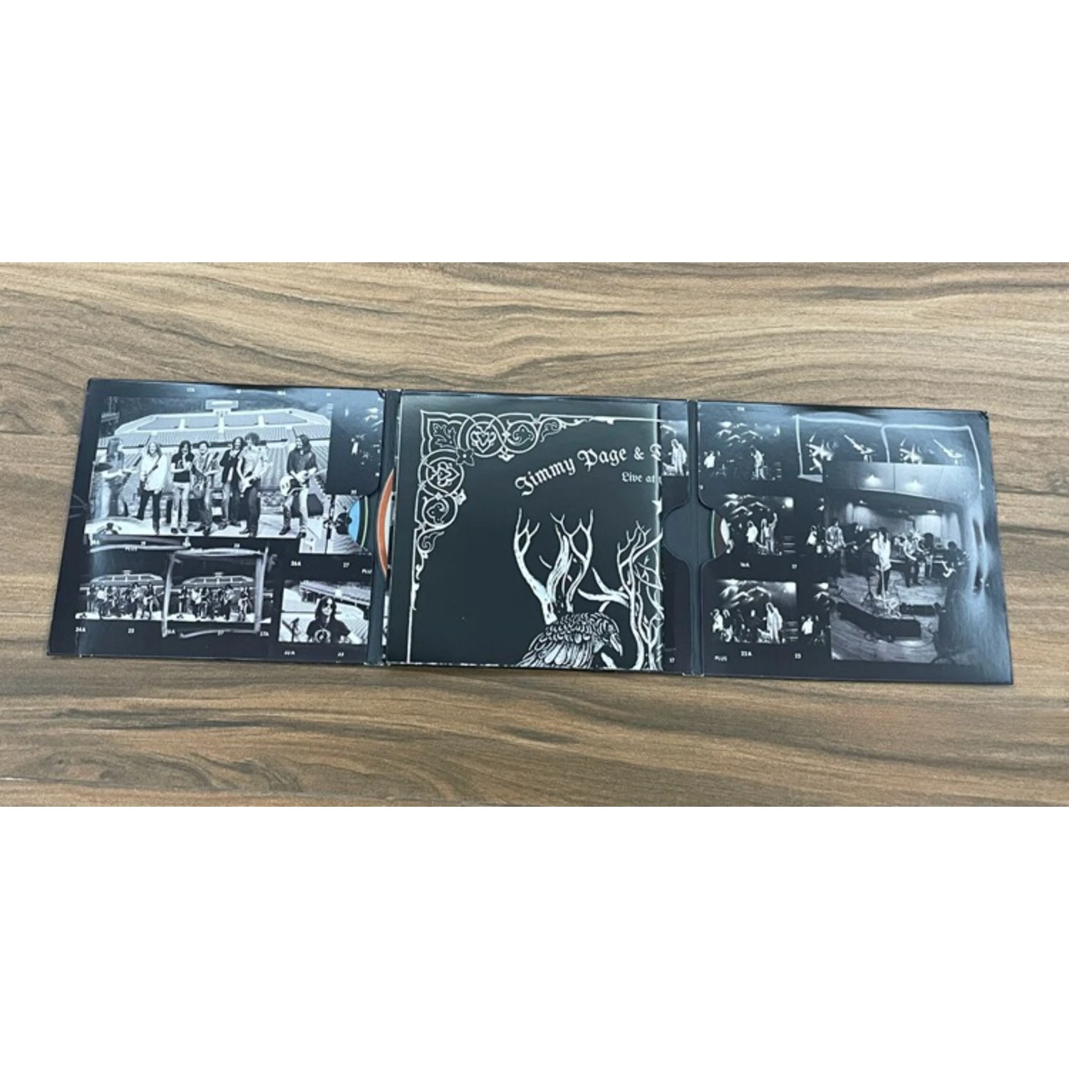 25th Anniversary 3-Disc Hard R - Live Rock ulasan dan harga